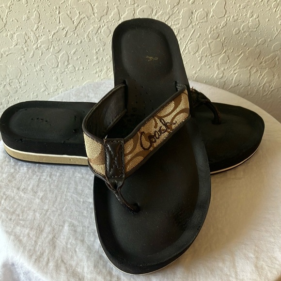 Coach: Black & Tan Janey (A8657) Signature C Sandals- 7- flaws - Picture 1 of 16